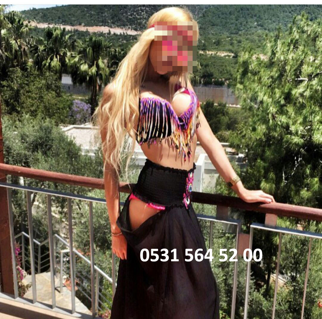 Baştan çıkaran olgun bayan Aysun
