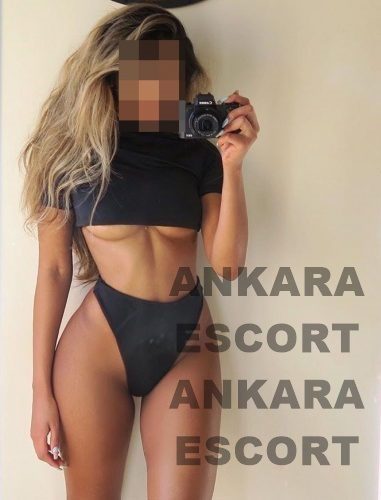 Benzersiz sakso çeken kız