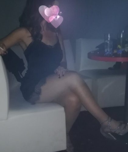 Eşsiz dansöz kız Kiraz