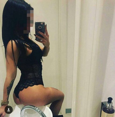 Samimi beyaz tenli escort Işilay